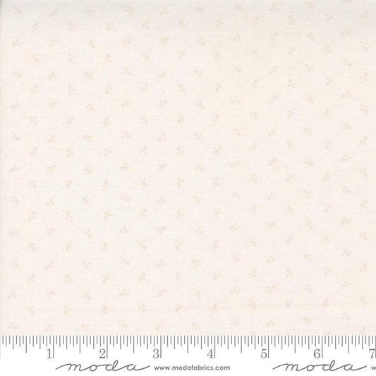 Itty Bitty BG Gatherings Tiny Bud Off White